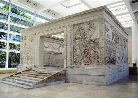 Ara Pacis Augustaenda Barışın ve İmparatorluk Gücünün Ebedi Birleşimi!